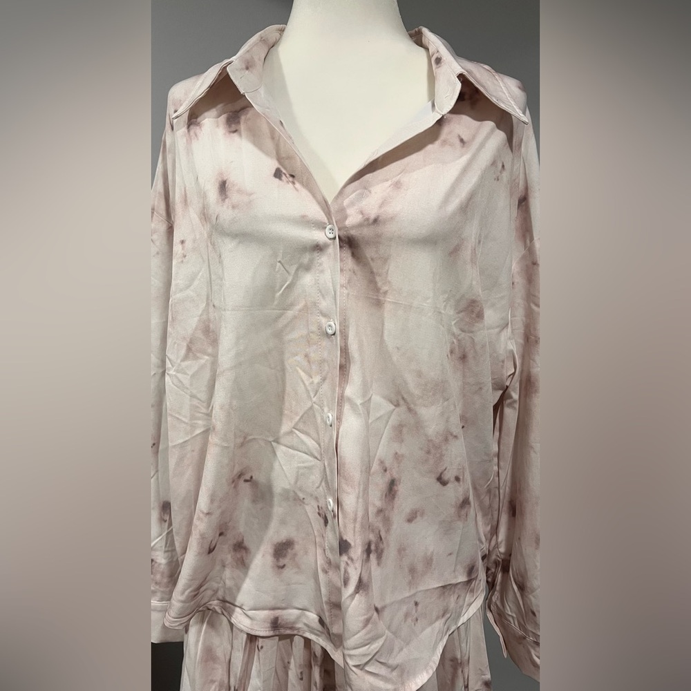 Women's Cream Button-Up Blouse